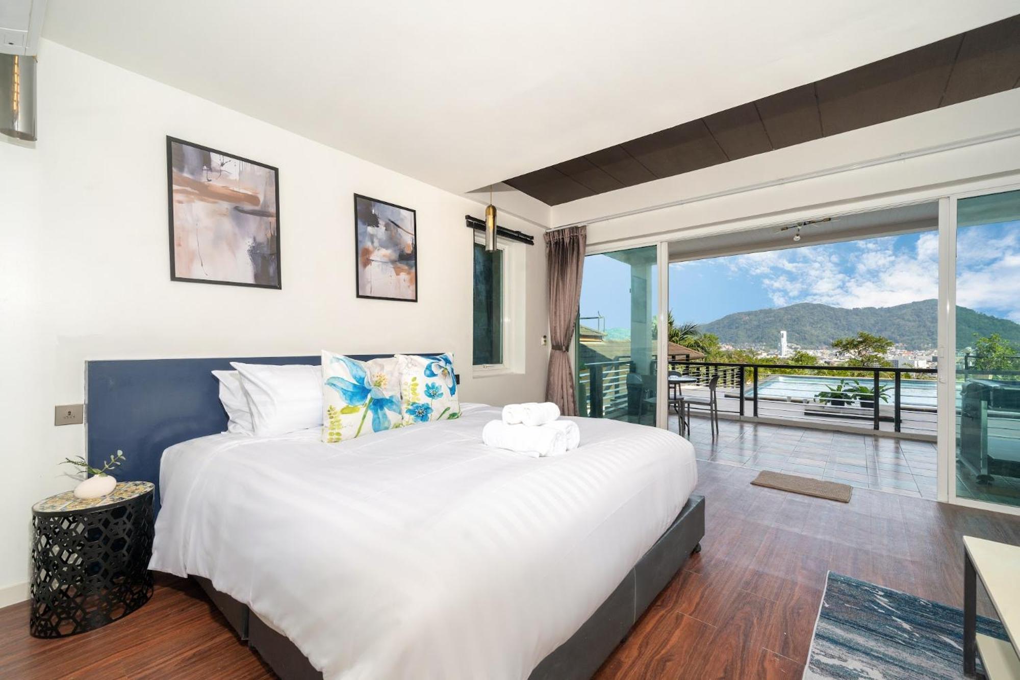 Cliff Phuket 12 Bedroom Villa *
