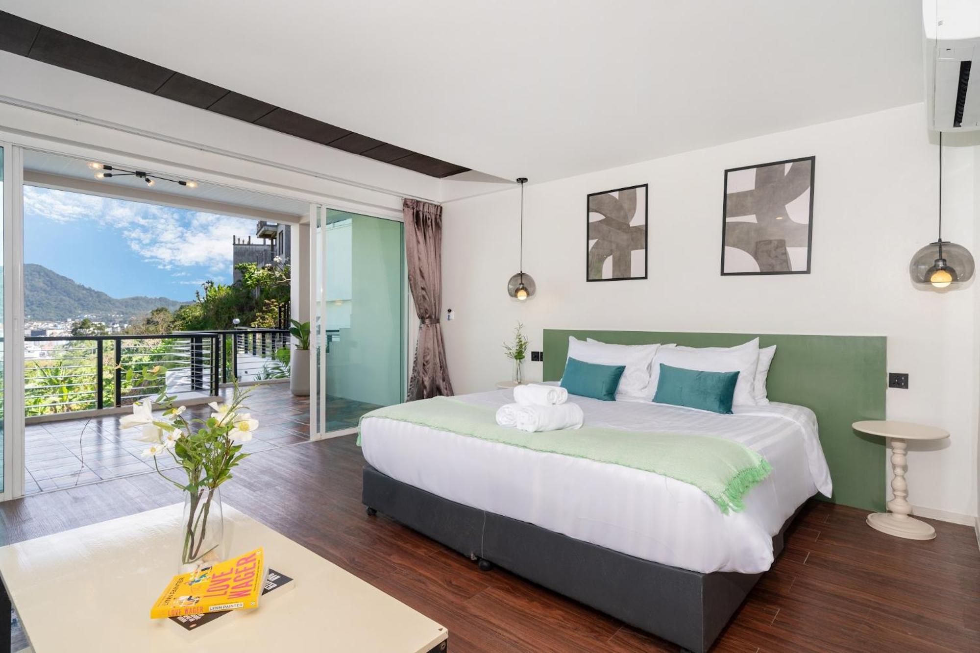 Cliff Phuket 12 Bedroom Villa *